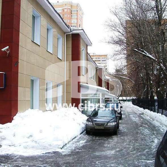 Административное здание Зои и Александра Космодемьянских 34 общий вид