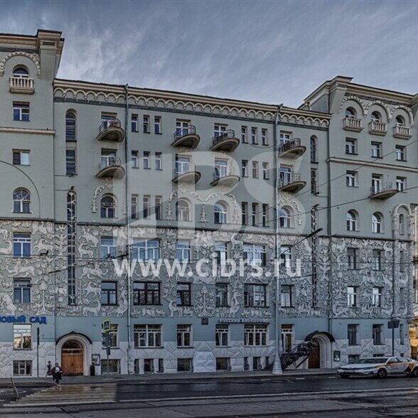 Жилое здание Чистопрудный бульвар 14с3 на Комсомольской площади