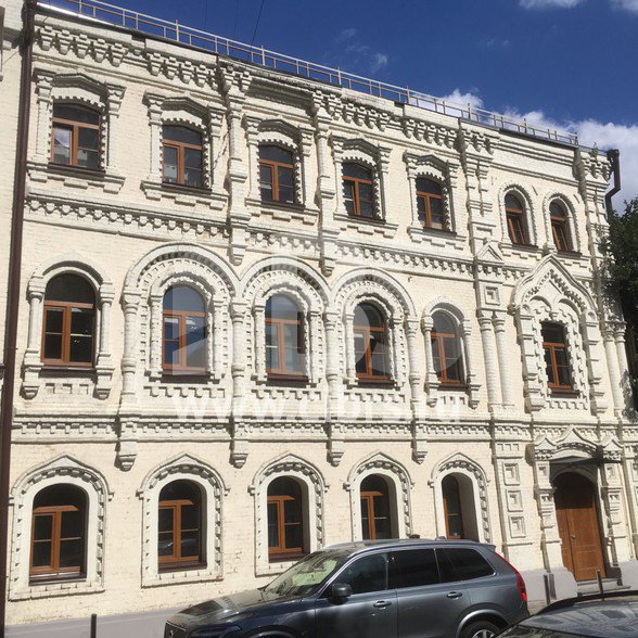 Административное здание Льва Толстого 14 на 1-ой Фрунзенской улице